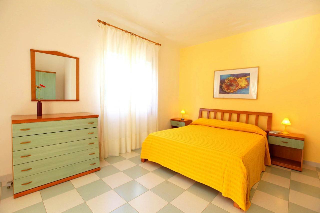 Residence Del Mare Casesicule Santa Maria Del Focallo Bagian luar foto